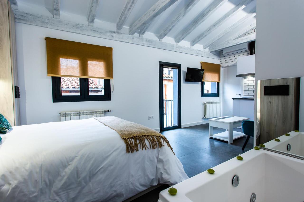 Apartamentos Hervas Suites ภายนอก รูปภาพ