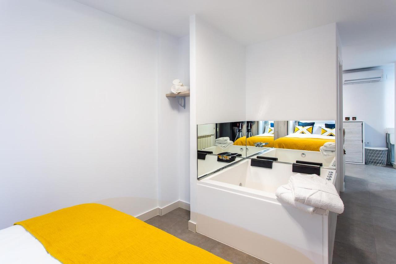 Apartamentos Hervas Suites ภายนอก รูปภาพ