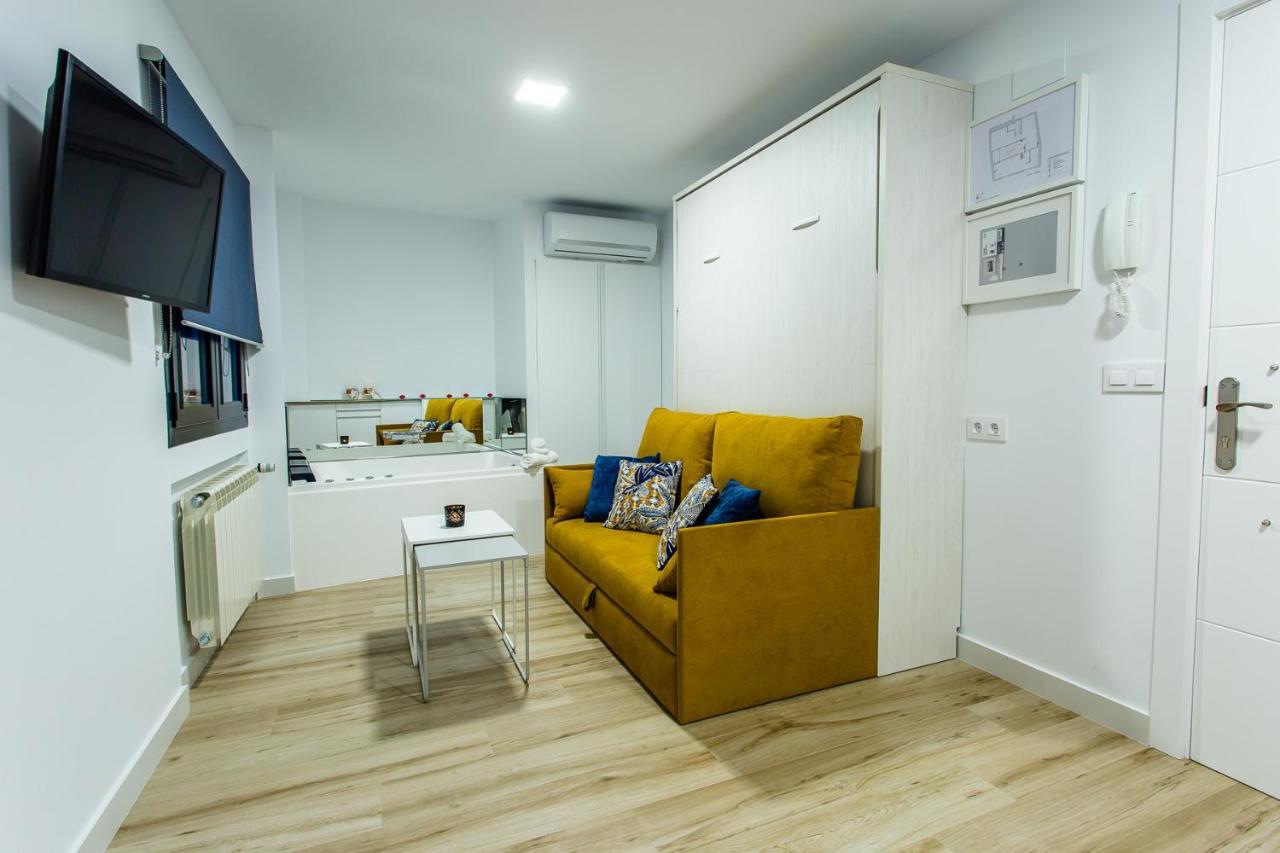 Apartamentos Hervas Suites ภายนอก รูปภาพ